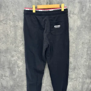 Alternative view of BỘ NỈ MOSCHINO VIỀN CHỮ CHẠY CP8703 LN020 LIKE NEW